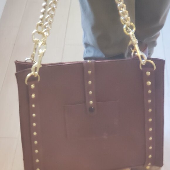 AI-Meets-Artisan Tote: One-of-a-Kind Cool - Picture 10 of 15